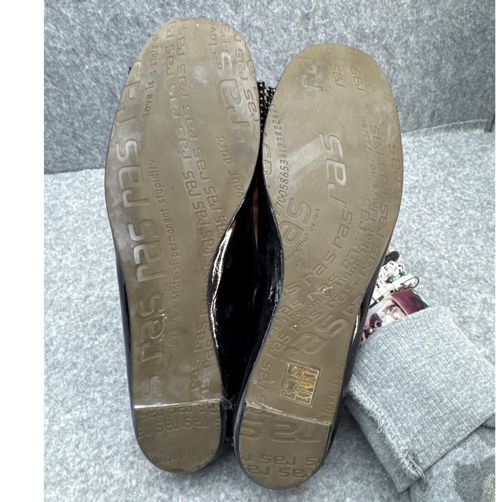 RAS Spain Black Patent Leather Gold Studded Bow Ballet Flat Shoe Women 9 - Picture 8 of 8